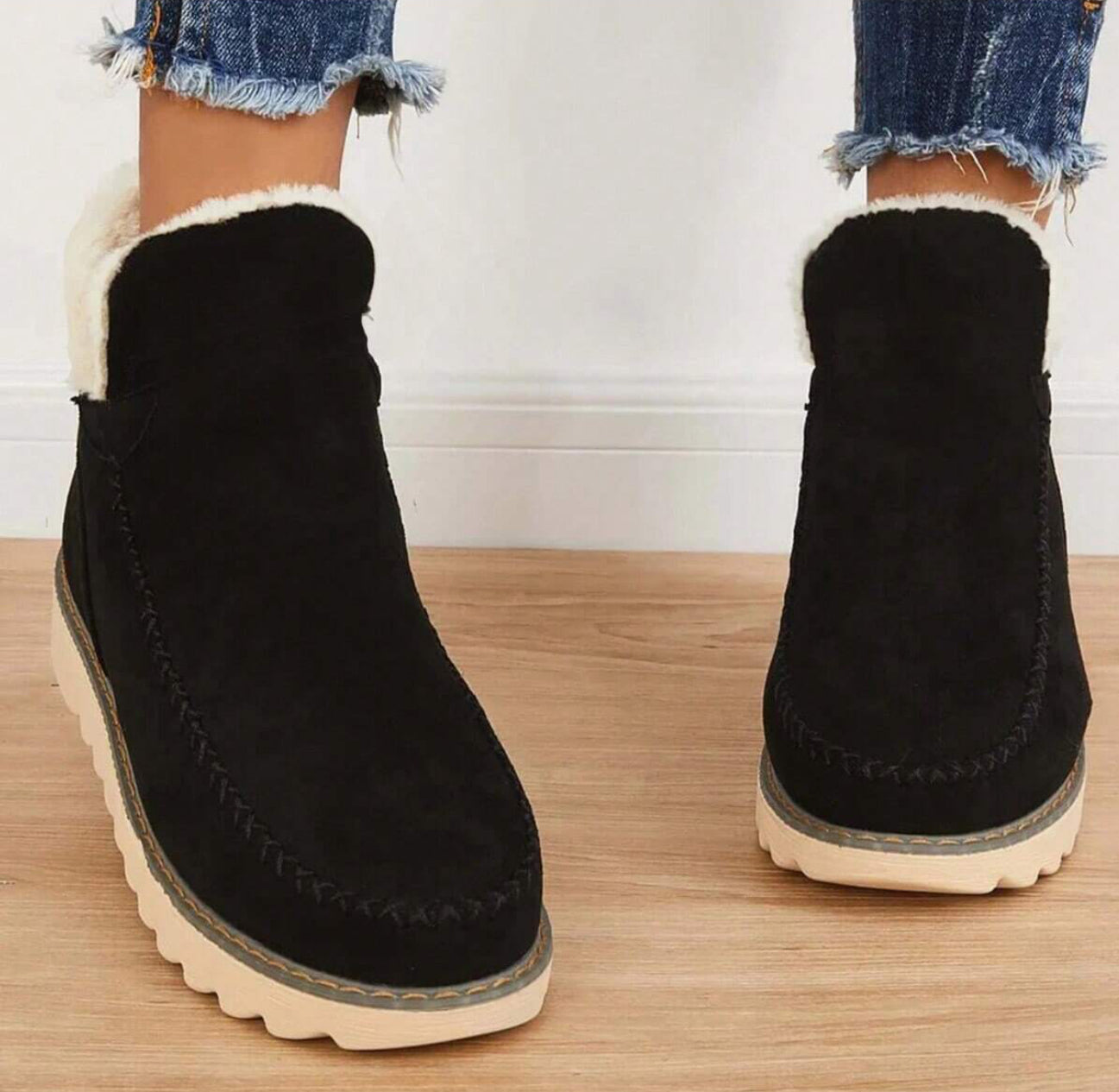 Comfy Fur-Lined Winter Boots